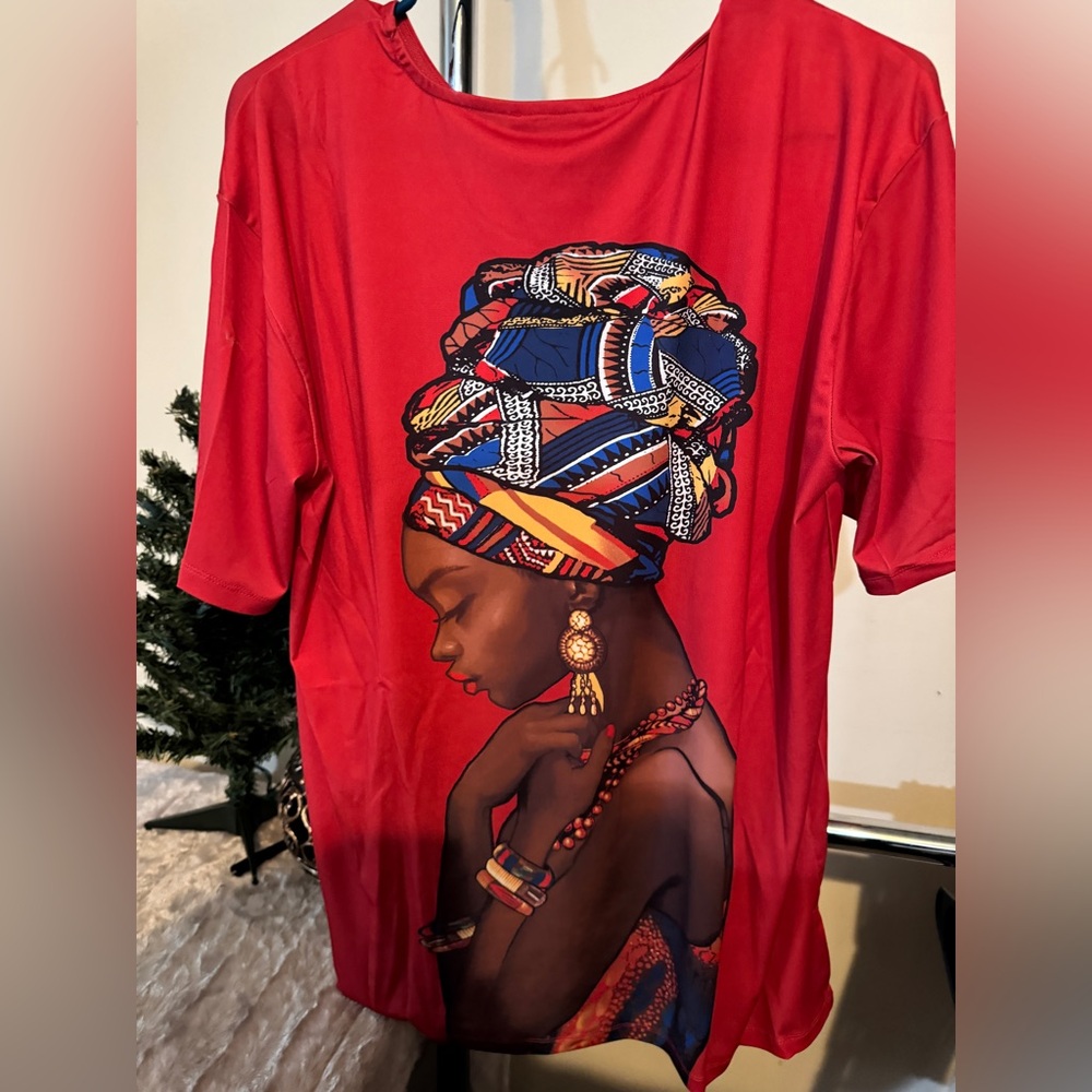 Vibrant Red Graphic Women's Tee and Bag